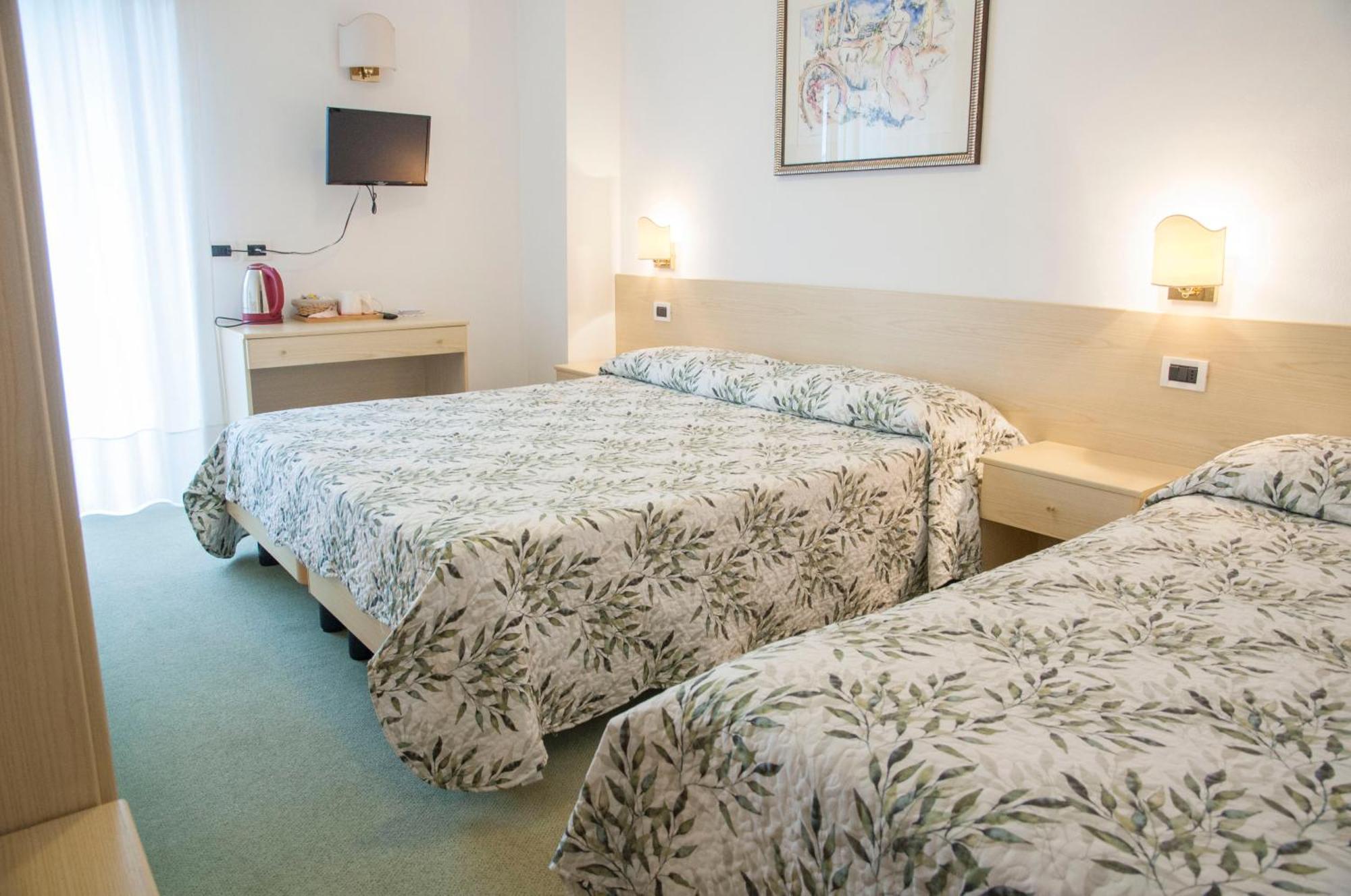 Garni Mariolina Bed and Breakfast Falcade Eksteriør billede