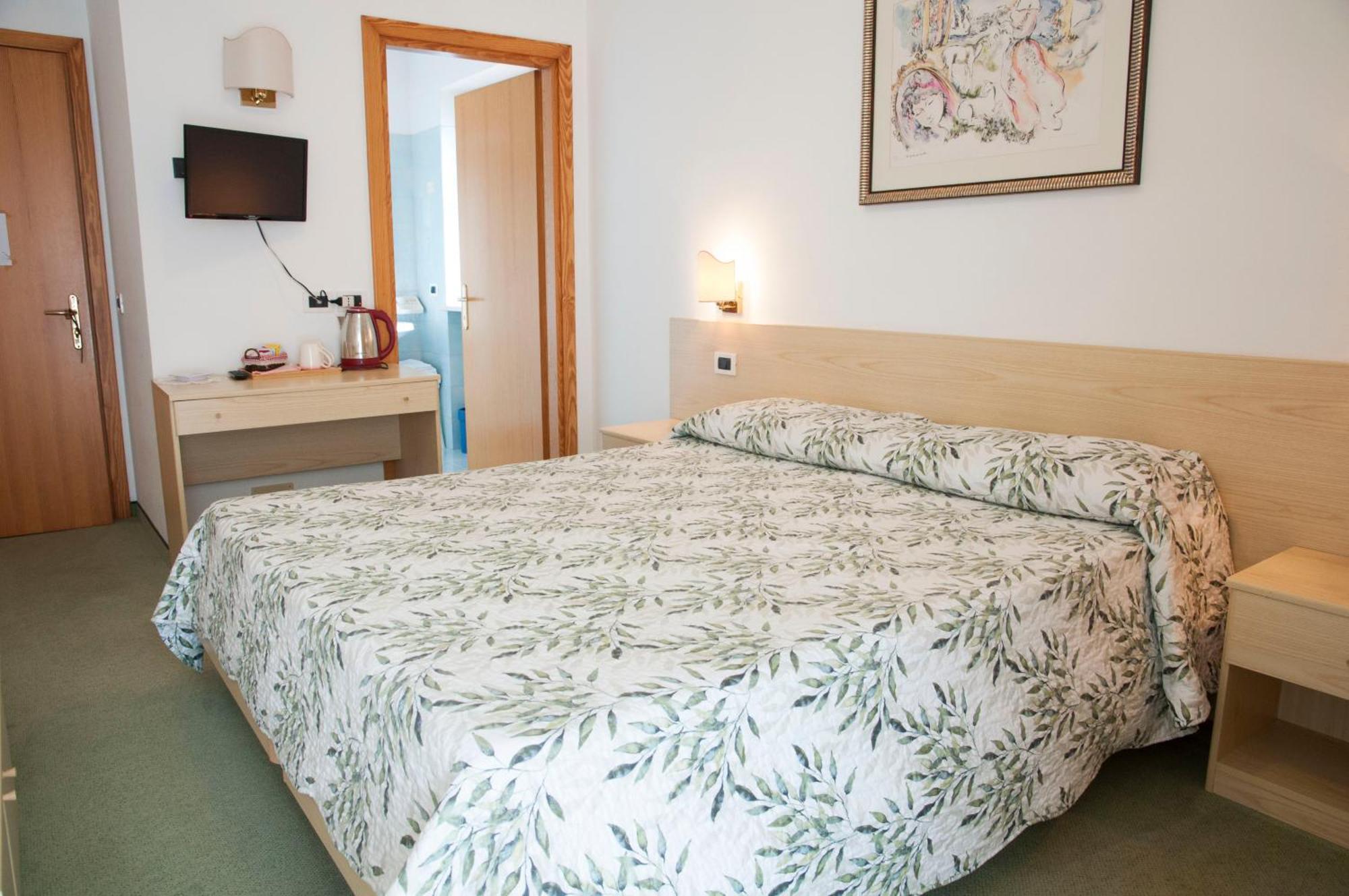 Garni Mariolina Bed and Breakfast Falcade Eksteriør billede