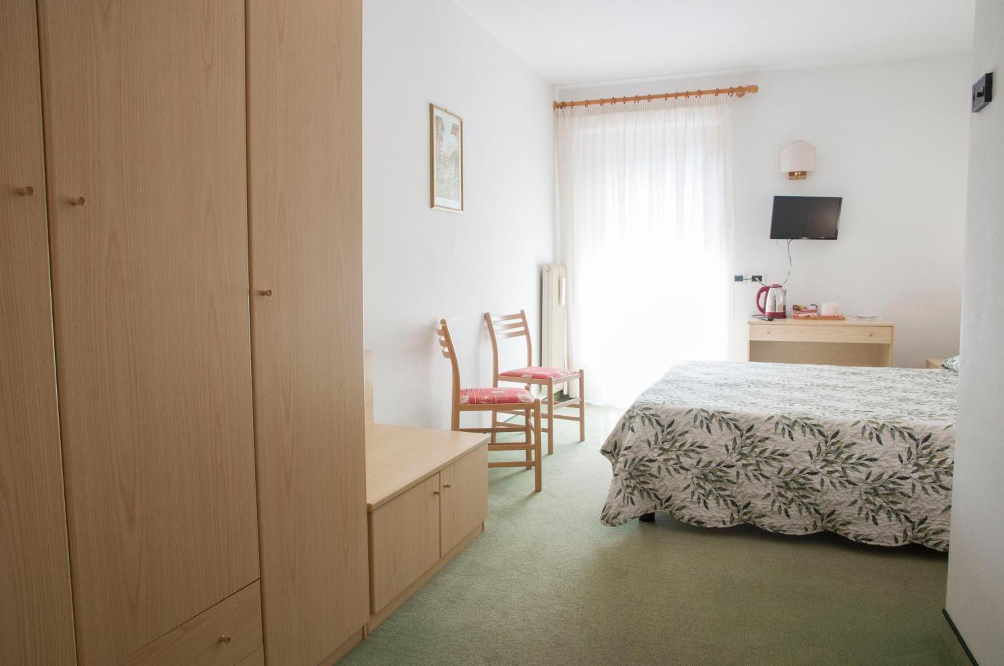 Garni Mariolina Bed and Breakfast Falcade Eksteriør billede