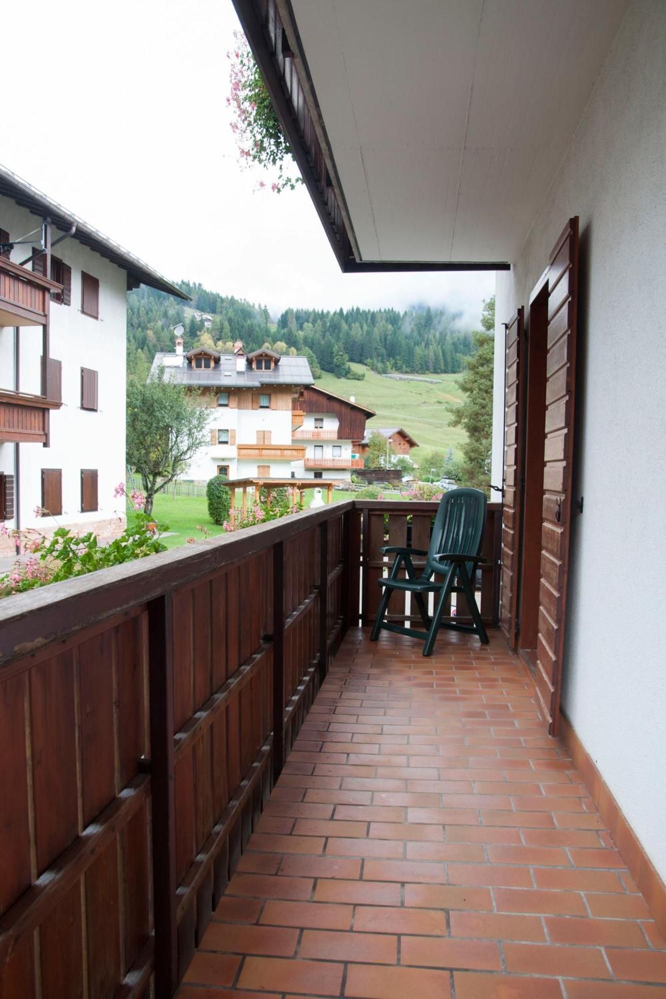 Garni Mariolina Bed and Breakfast Falcade Eksteriør billede